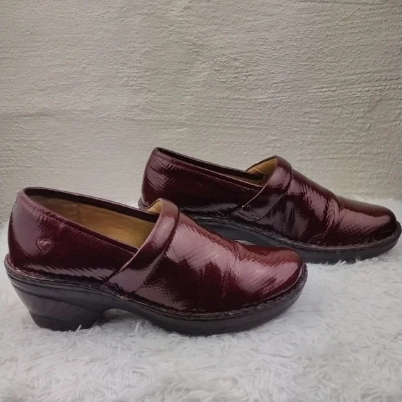 Nurse Mates Pillow Top Halle Burgundy Snakeskin Leather Round Toe Clog Shoes - Picture 4 of 16